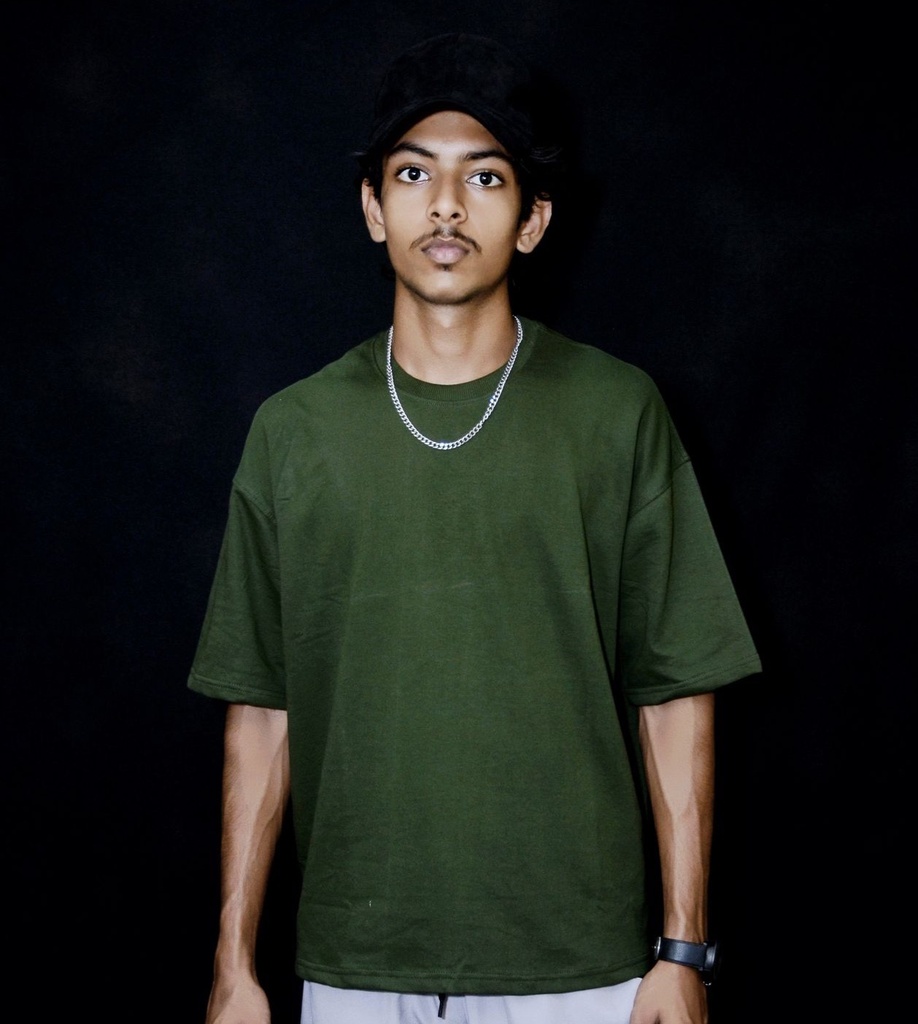 olive wearing tee model.webp