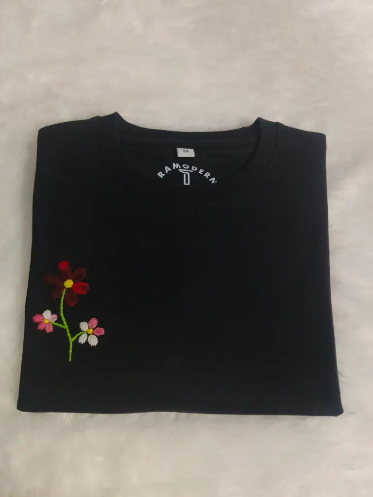 Blossom trio T-shirt
