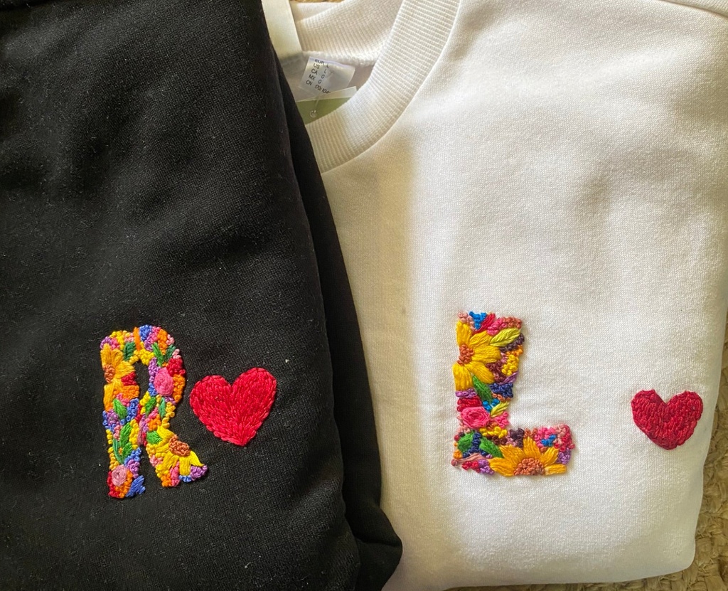 Customize Alphabet T-shirt(UNISEX)